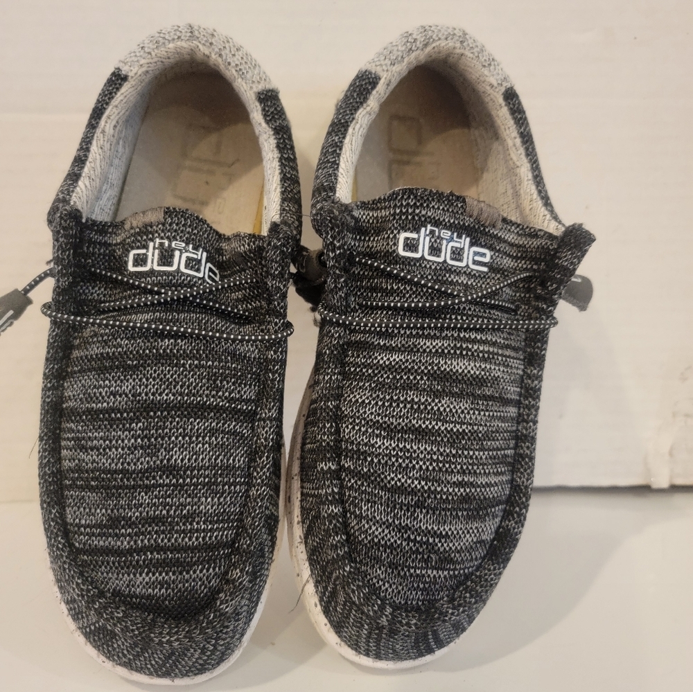 HEY DUDE WALLY STRETCH METEORITE SLIP ON SHOES (sz 8)